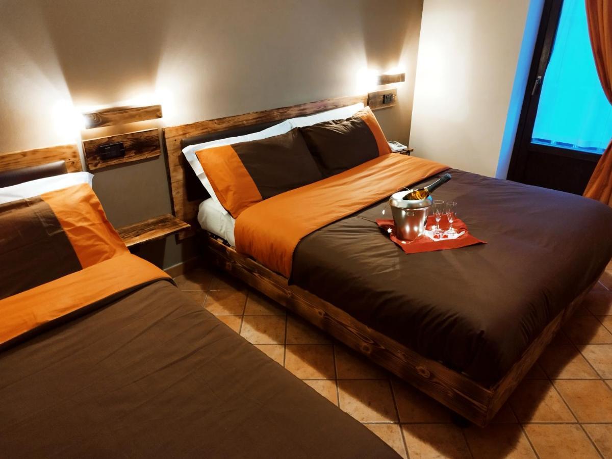 Hotel Altopiano Delle Rocche Rocca di Mezzo Zewnętrze zdjęcie